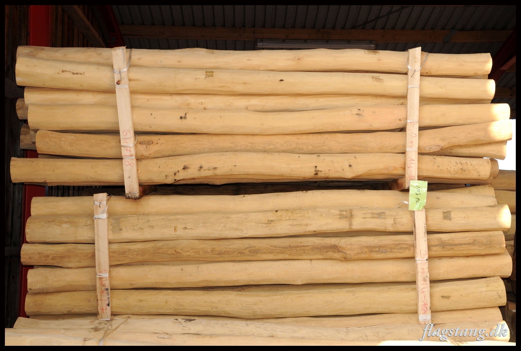 Afbarket og pudset robinie Ø14-16