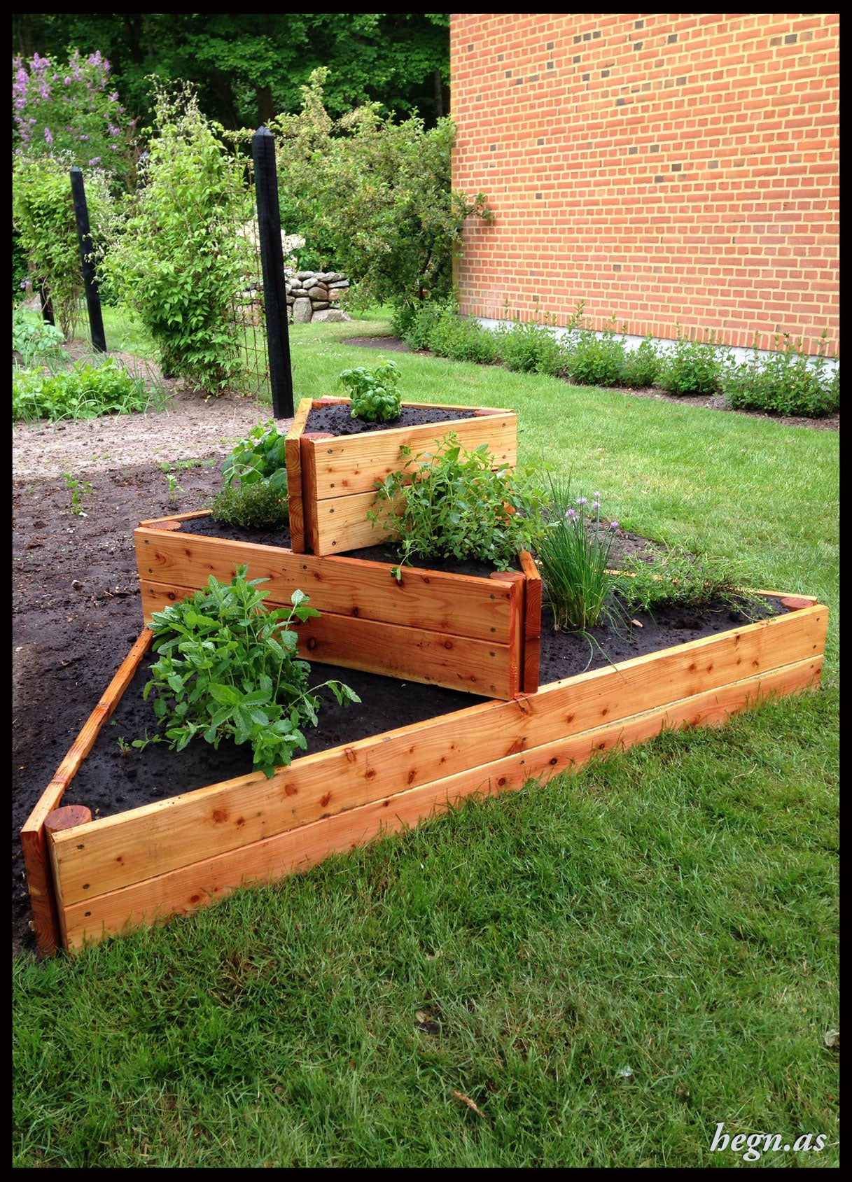 Blomster kasser i lærk