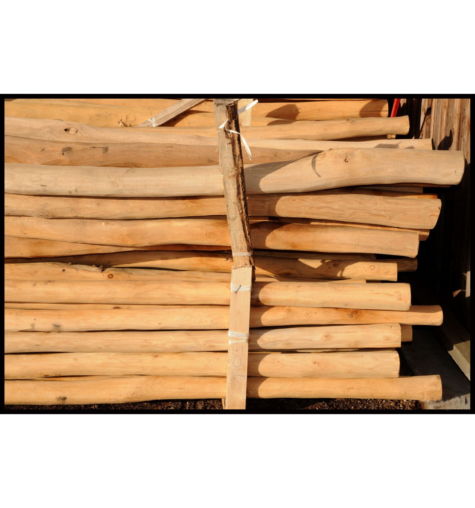 robinie afbarket og pudset stolpe Ø8-10